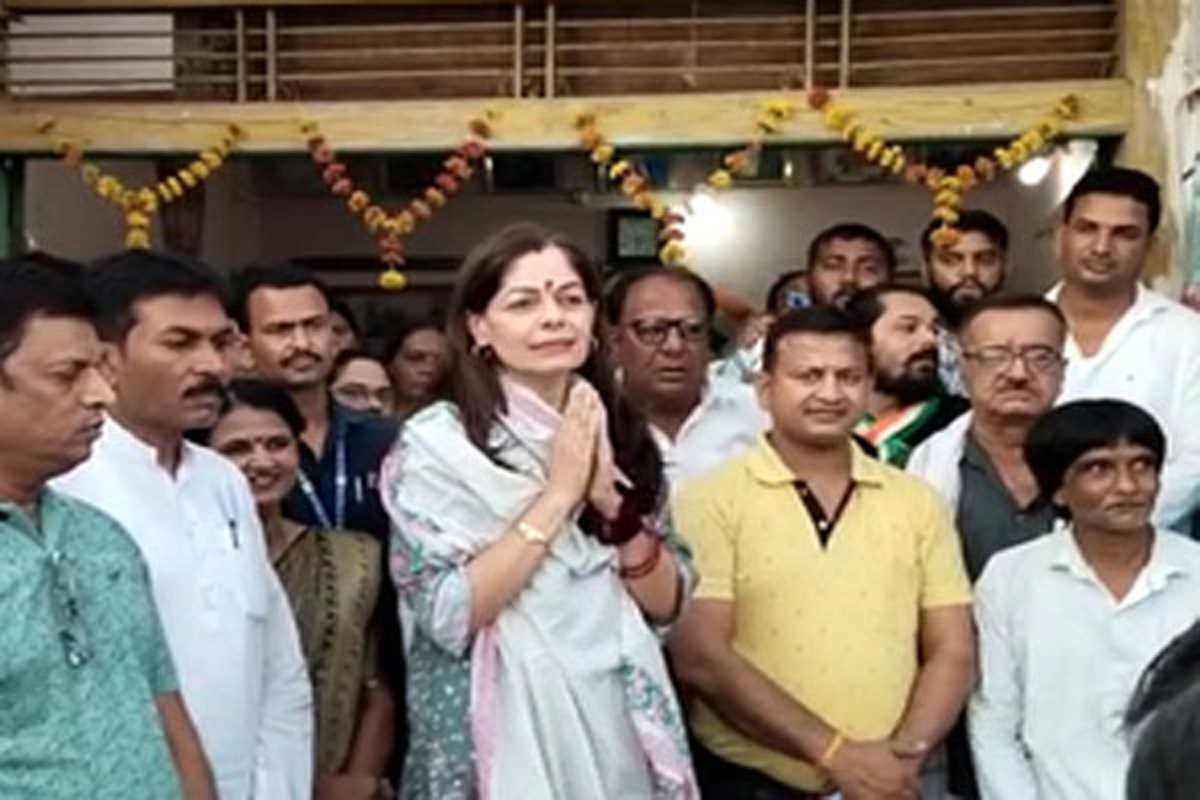 छिंदवाड़ा में कमलनाथ परिवार चल रहा इमोशनल कार्ड छिंदवाड़ा में कमलनाथ परिवार चल रहा इमोशनल कार्ड